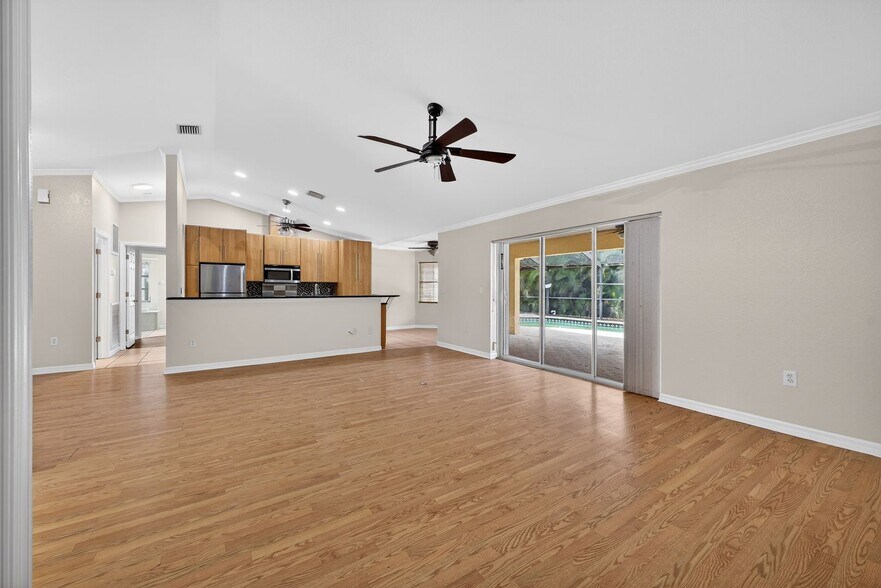 Building Photo - Charming 3-Bedroom Home with Private Pool in Buckingham Air Park