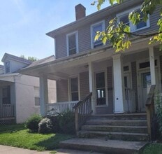 Building Photo - DUPLEX...3 Bed 1.5 Bath