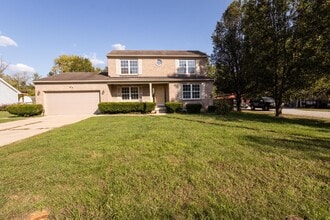 Building Photo - 8246 Maineville Rd