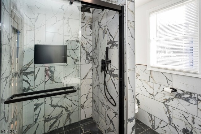 Building Photo - 29 William St