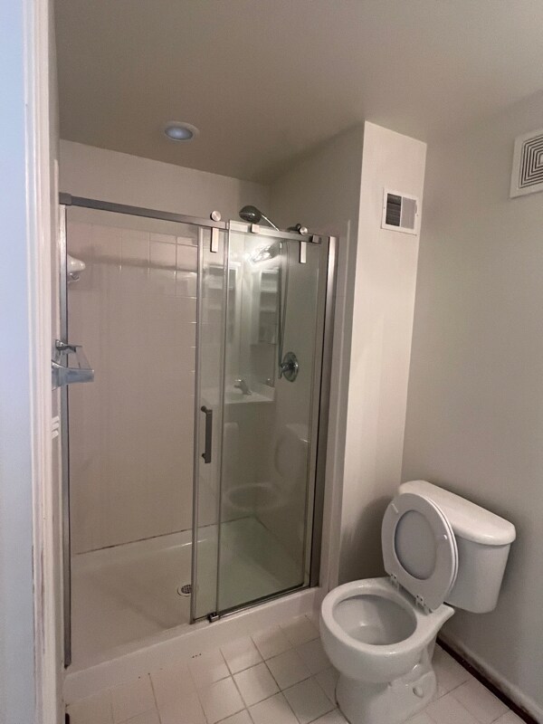 Building Photo - 9523 Evergreen Circle