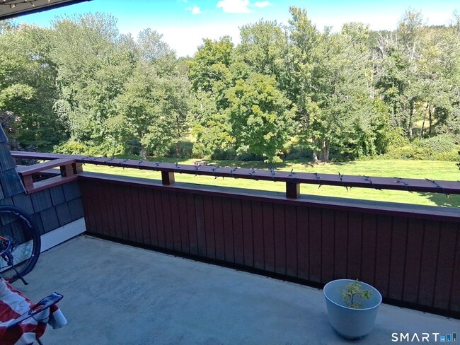 Building Photo - 64 Oxbow Dr