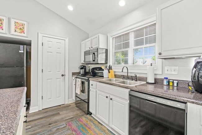 Building Photo - Available in August 2026!