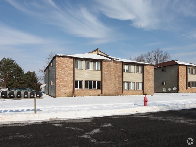 Primary Photo - 2325 Ansley St