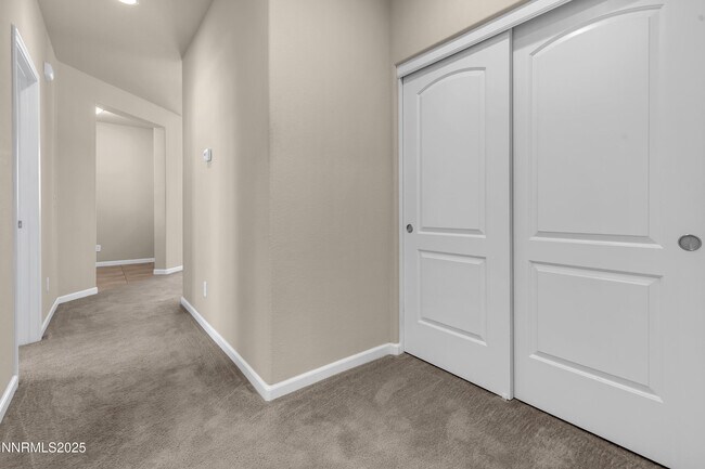 Building Photo - 7023 Cinder Village Dr