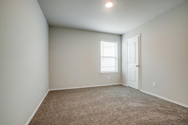 Building Photo - 217 Pecos Dr