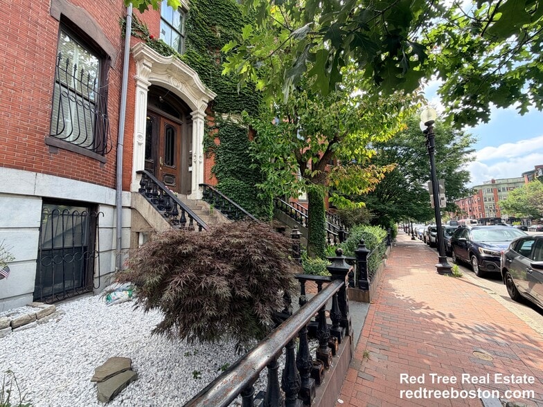 Building Photo - 470 Massachusets Ave. Unit 3