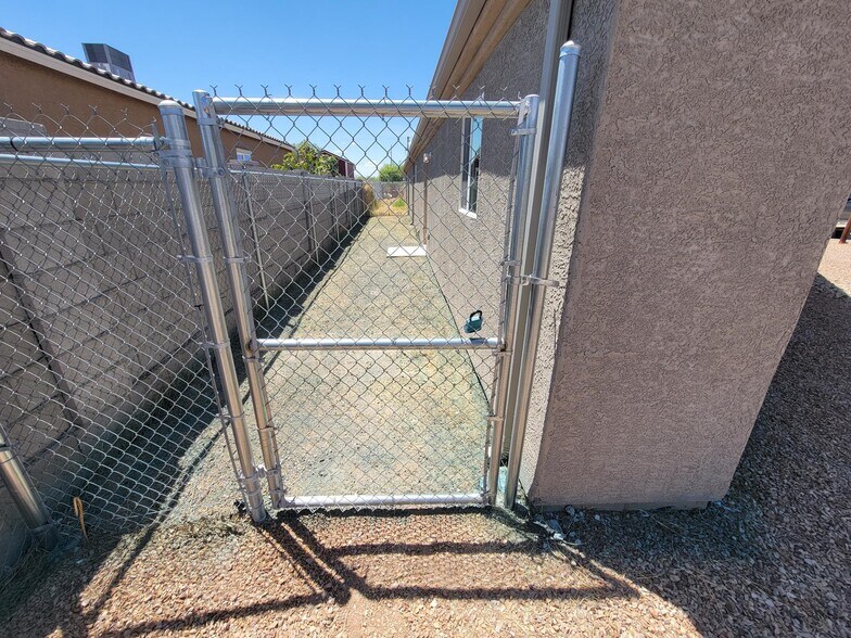 BACKYARD WITH FENCE - 5915 S Calle Sueno Hermosa