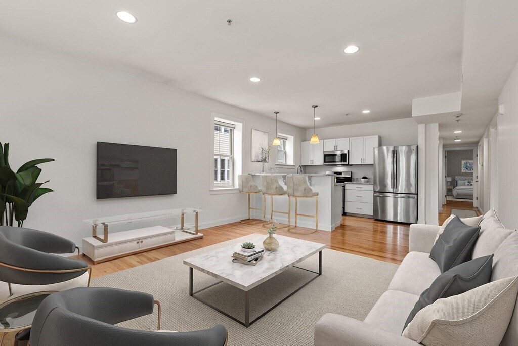 Building Photo - 236 E St