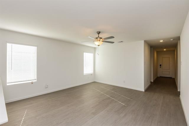 Building Photo - 2745 Ctr Crk Ln