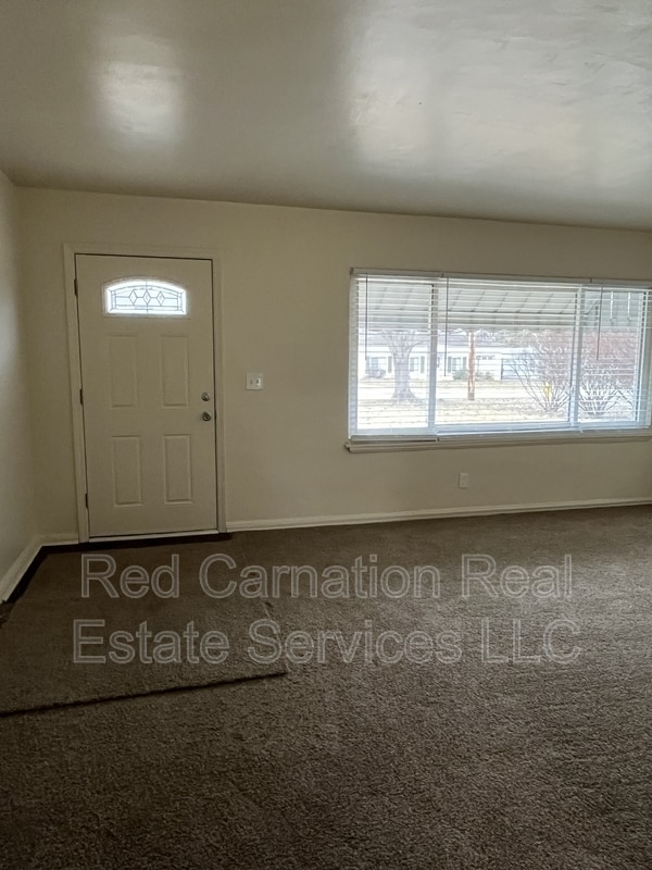 Building Photo - 1434 Antoinette Ave