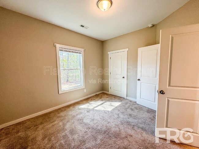 Building Photo - 1503 S Taylor St