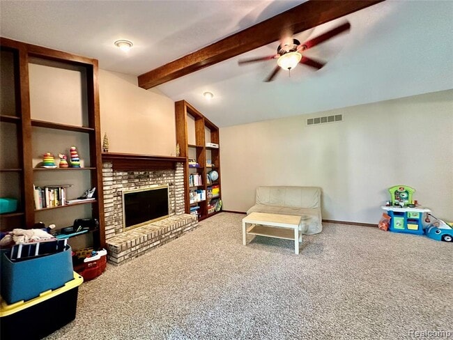 Building Photo - 24397 Venice Dr