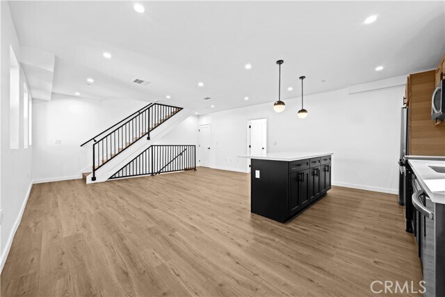 Building Photo - 1342 N Kingsley Dr