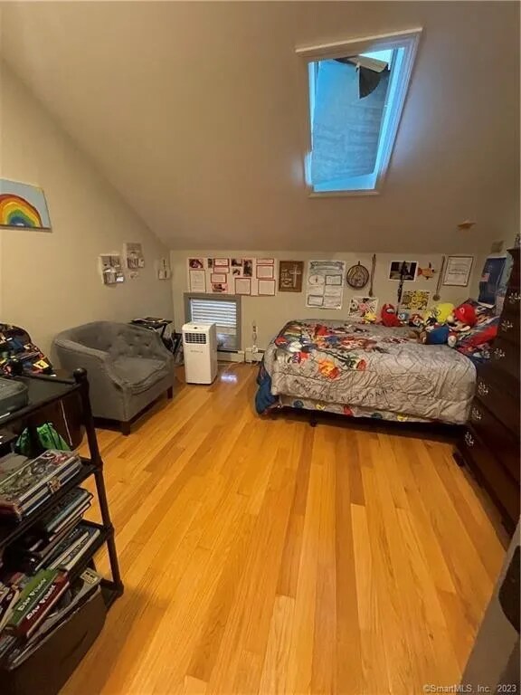 Building Photo - 23 St James Row