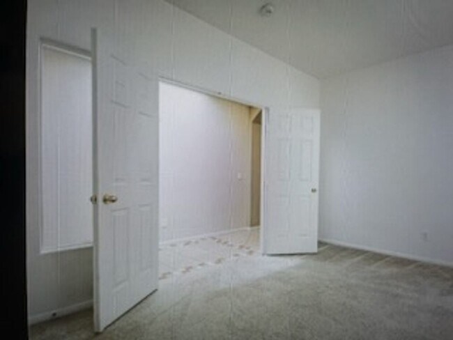 Building Photo - 11421 Drappo Ave