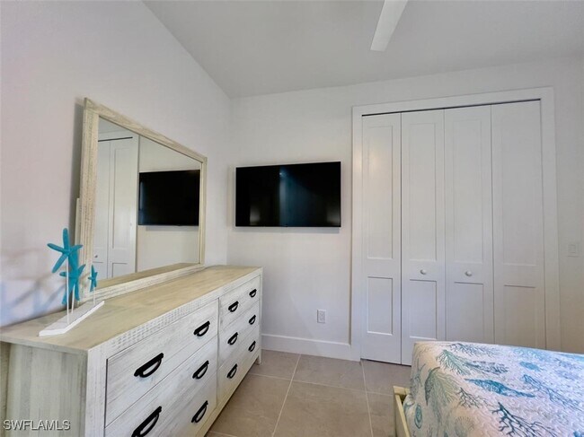 Building Photo - 5865 Shell Cove Drive