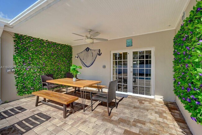 Building Photo - 1228 Johnson St