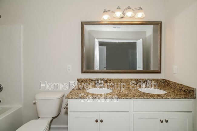 Building Photo - 875 Curlew Cir