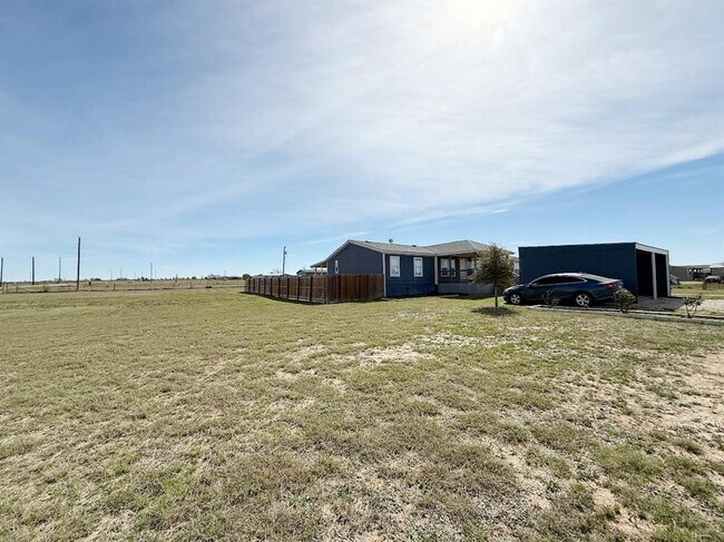 Building Photo - 2709 Co Rd 463