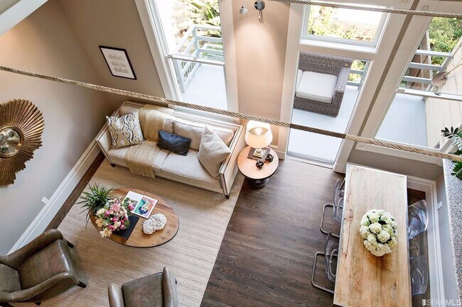 Building Photo - 226-230 Scott St