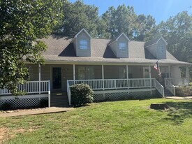 Building Photo - 800 Mountain View Ct