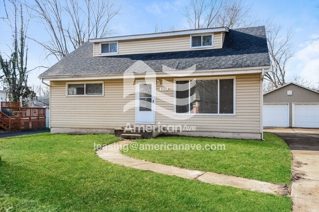 Building Photo - 8520 Jacklin Ave