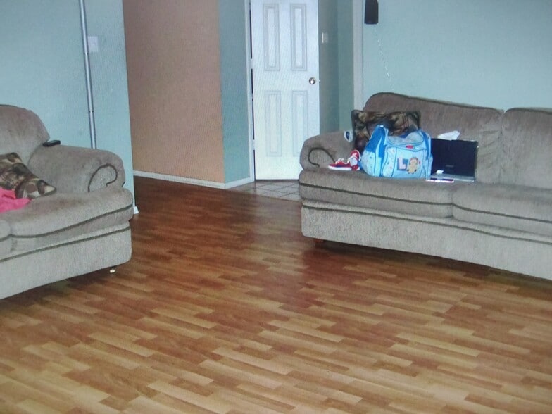 Building Photo - 2206 Aspen Ter