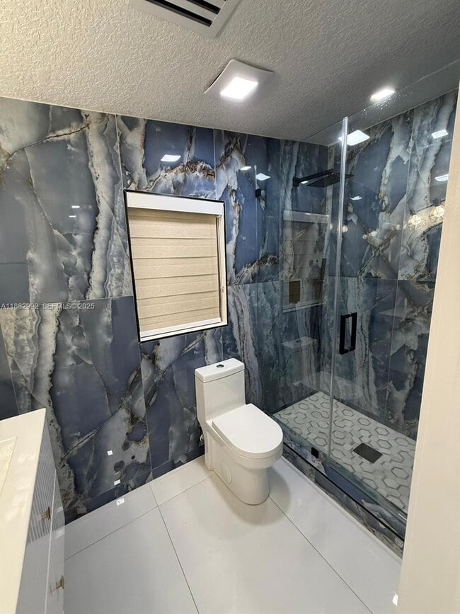 Building Photo - 10460 SW 26th Terrace