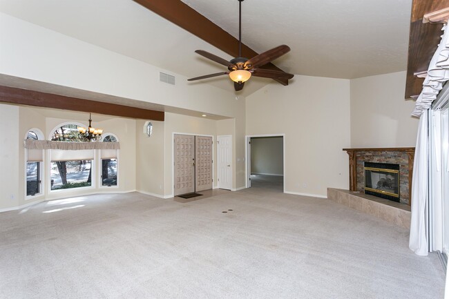 Building Photo - 1710 Valley Ranch Cir