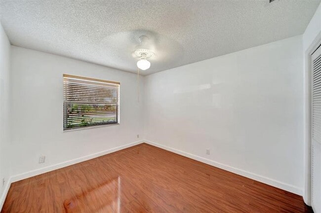 Building Photo - 11224 NW 5th St