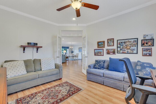 Building Photo - "Spacious Golf and Lagoon View 2 Bed, 2 Bath Rental Home in Sun City!