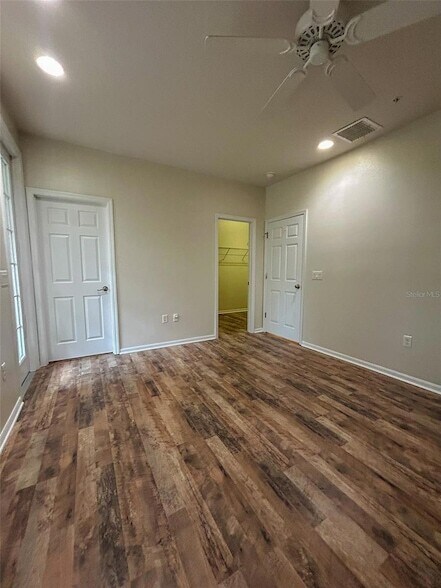 Building Photo - 691 Pensacola Ln