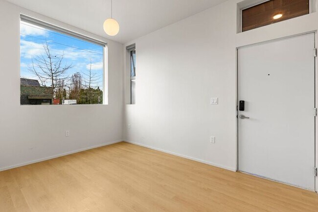 Building Photo - 7480 N Delaware Ave