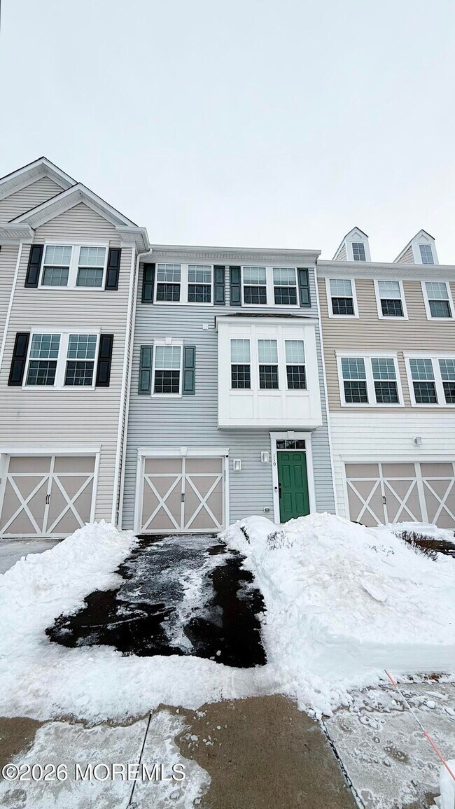 Building Photo - 110 Halliard Dr