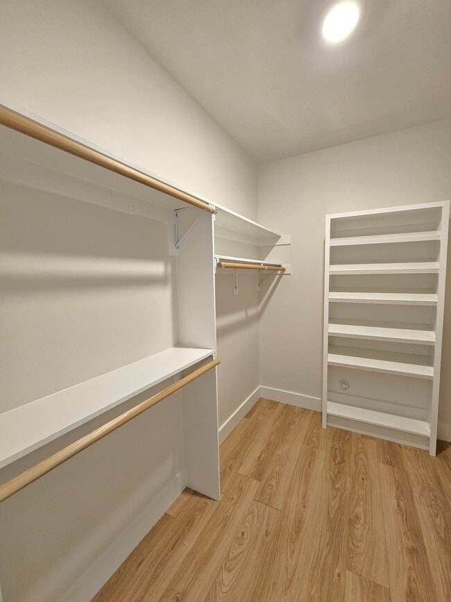 Building Photo - 3400 Pennington Rd