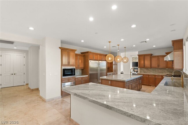 Building Photo - 1635 Liege Dr