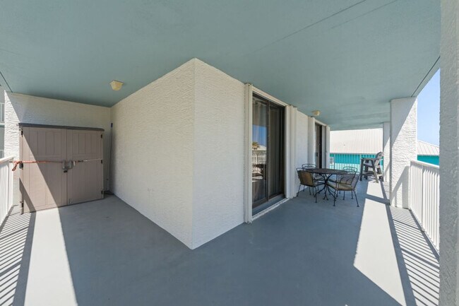 Building Photo - 1516 Sandpiper Ln