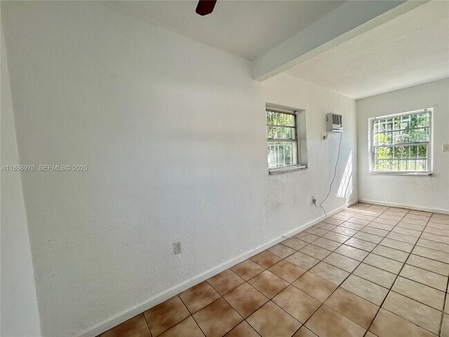 Building Photo - 601 NW 90th St