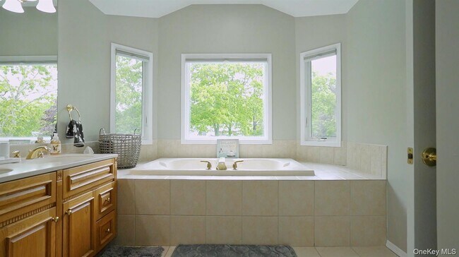 Building Photo - 5 Mill Race Rd