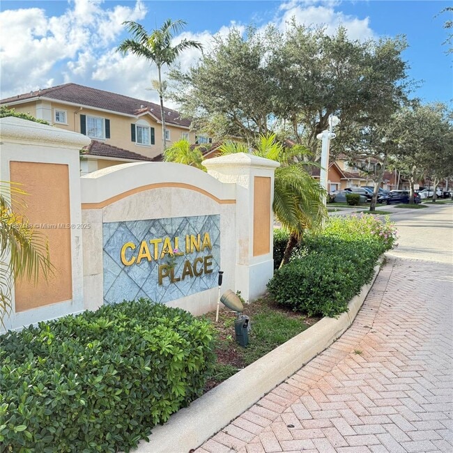 Building Photo - 6482 Catalina Ln