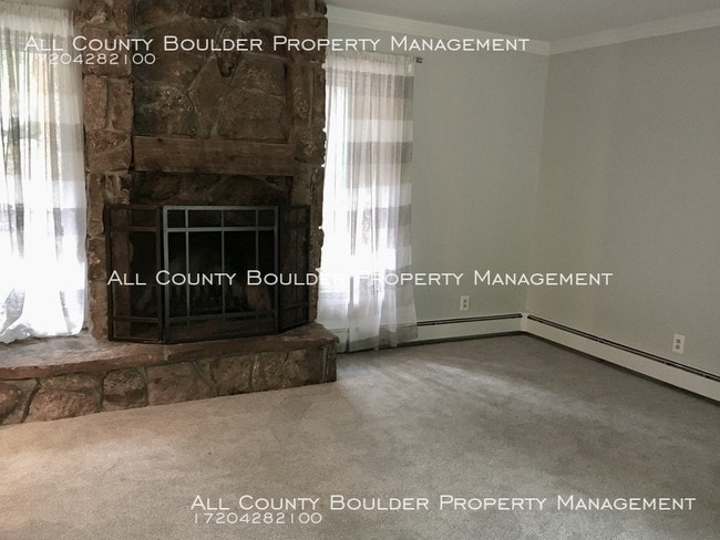 Building Photo - Renovated Lefthand Canyon Home