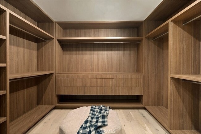 Building Photo - 4242 Vantage Ave