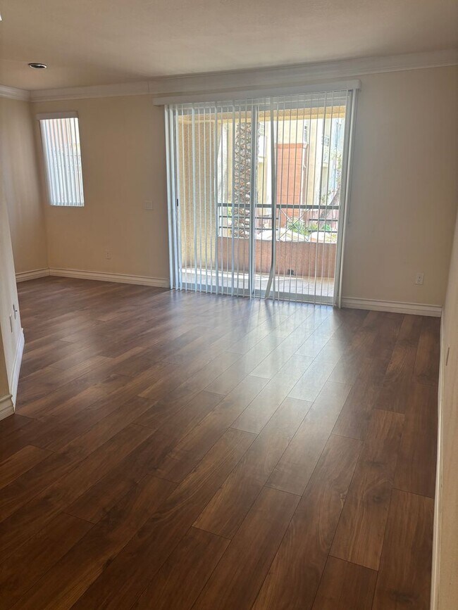 Primary Photo - Meridian Unfurnished 1 Bed | 1 Bath Luxury...