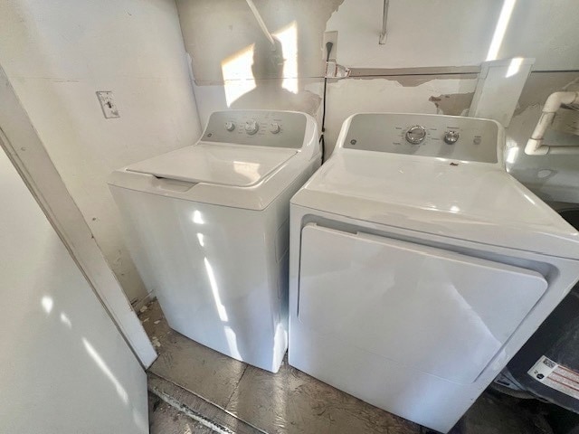 Building Photo - 4002 Versailles Dr