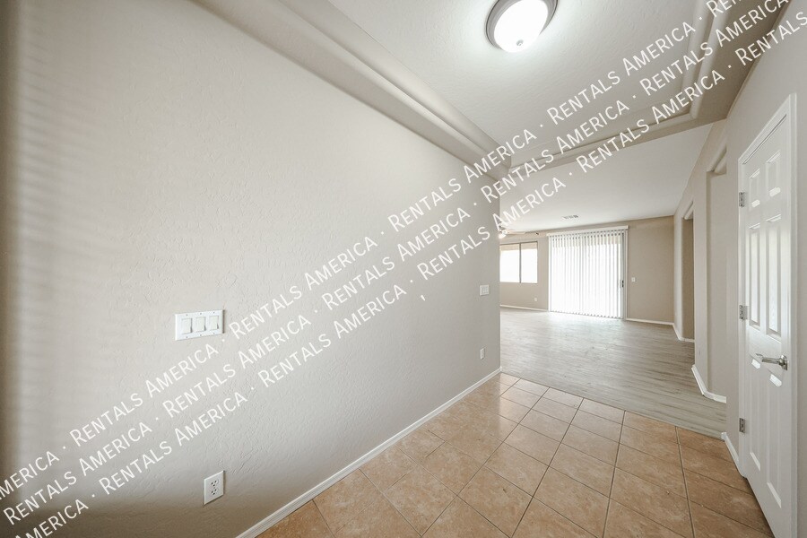 Building Photo - 19407 E Canary Way