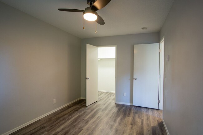 Building Photo - 1026 SE 29th Ave