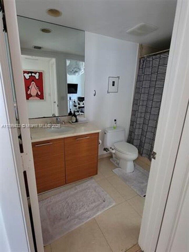 Building Photo - 50 Biscayne Blvd