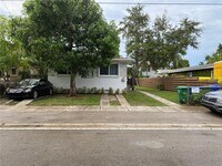 Building Photo - 443 NE 70th St