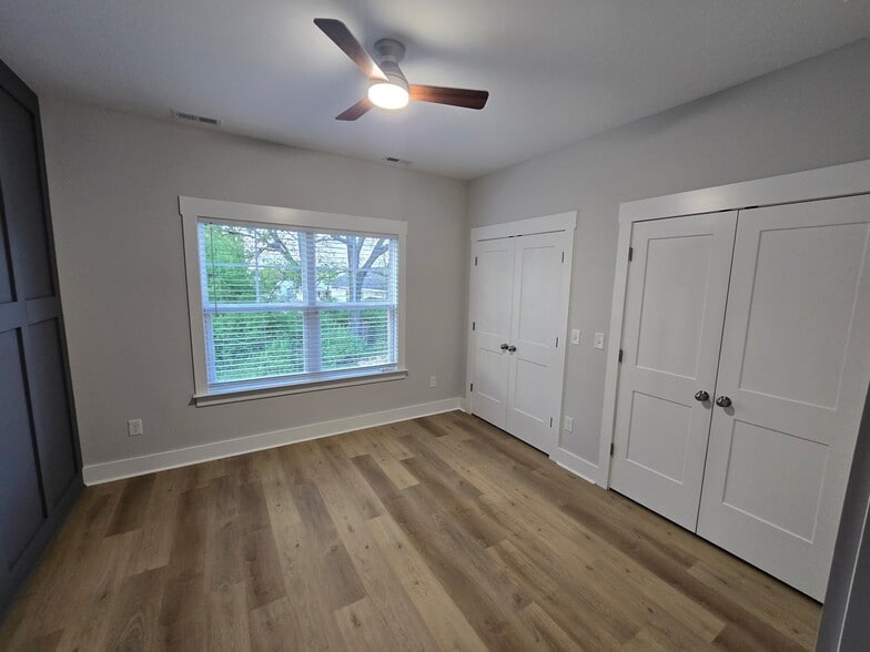 Building Photo - 5805 Talladega Dr